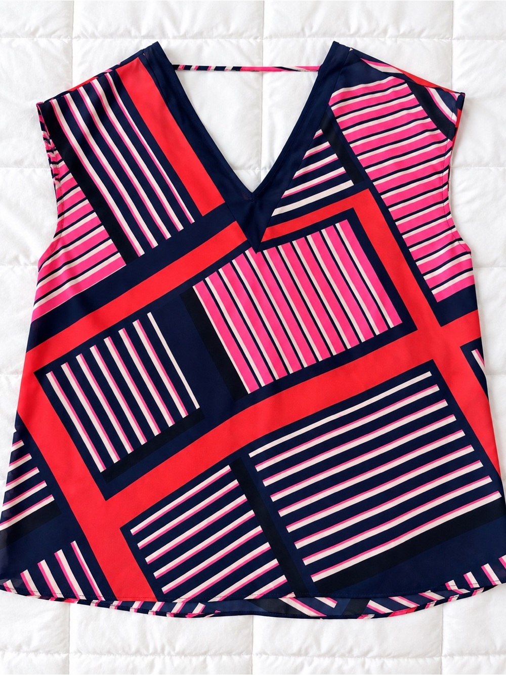 Express Navy Pink Red Geometric V Neck Blouse Size L